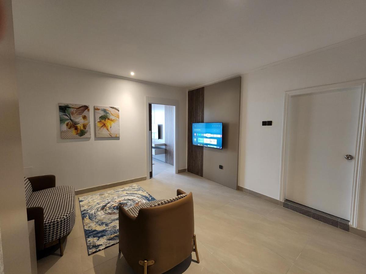 Imperial Suites Hotel Манама Экстерьер фото