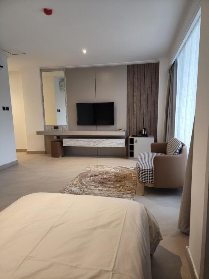 Imperial Suites Hotel Манама Экстерьер фото