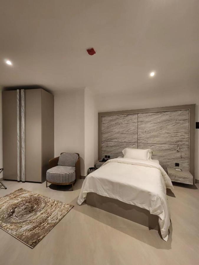 Imperial Suites Hotel Манама Экстерьер фото