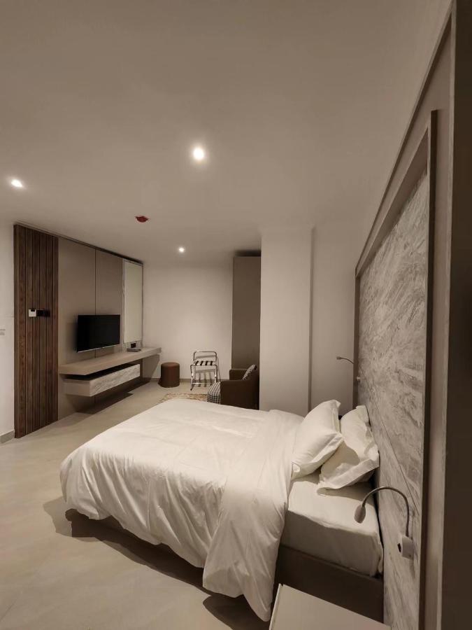 Imperial Suites Hotel Манама Экстерьер фото